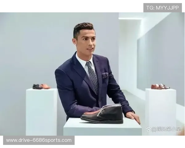 葡萄牙足球巨星C罗帅气西装写真展现独特魅力与优雅风采