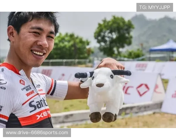 骑行与足球双重荣耀那些既驰骋绿茵场又热爱骑行的足球明星们 骑行与足球双重荣耀那些既驰骋绿茵场又热爱骑行的足球明星们